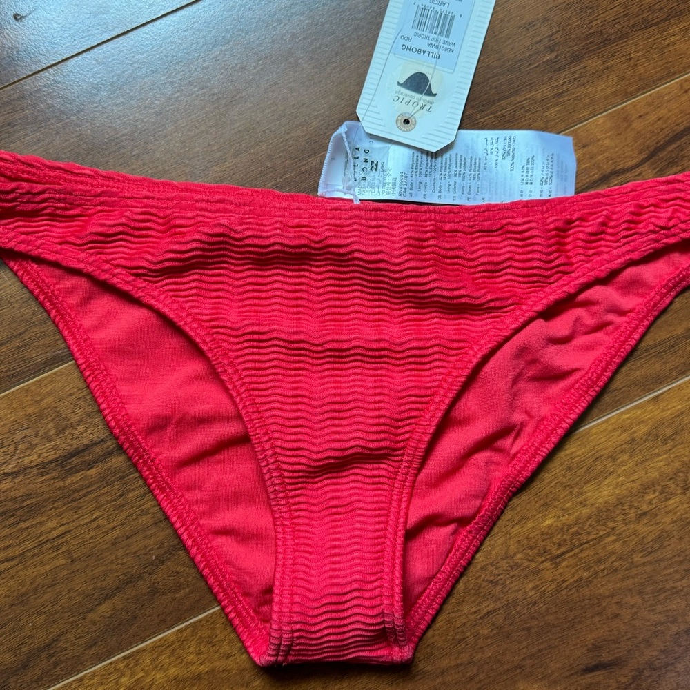 Billabong Wave Trip Tropic Red Textured Bikini Swimsuit Bathing Bottom. Large.